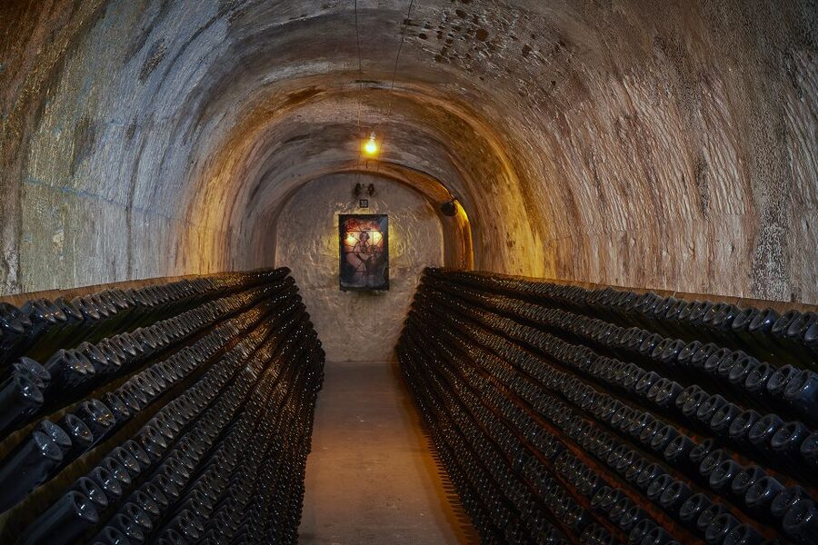 Champagne: Canard-Duchêne Champagne House Tour - Above Ground: Vines, Chapel, and House History