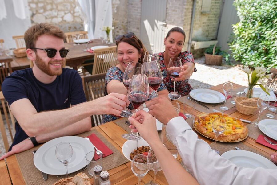 Champagne: Champagne Tasting Class with Lunch - Who should book this experience?