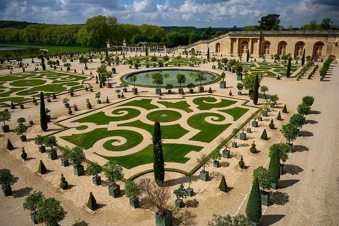 Château of Versailles and Marie Antoinette's Petit Trianon Private Tour - Petit Trianon reveals Marie Antoinette’s private world