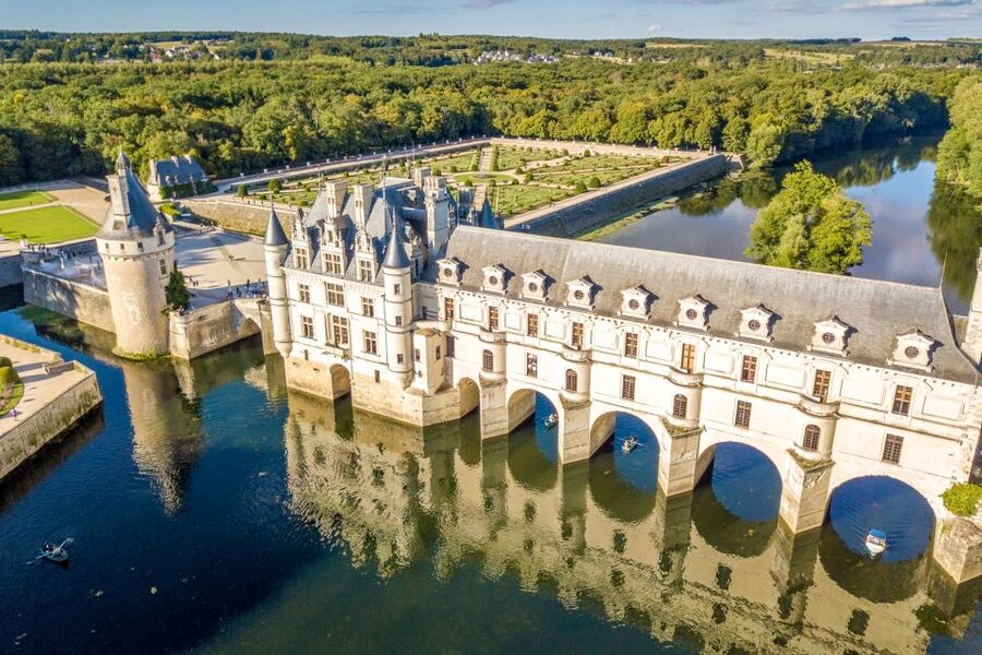 Chenonceau Castle Admission Ticket - Diane’s garden, Catherine’s garden, and the flowers