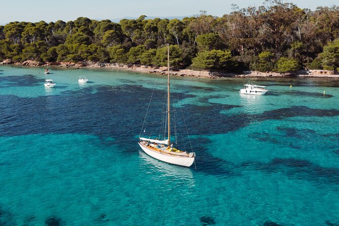 Classic Yacht Sailing in Cannes - Massif de l’Estérel: red rock from the sea