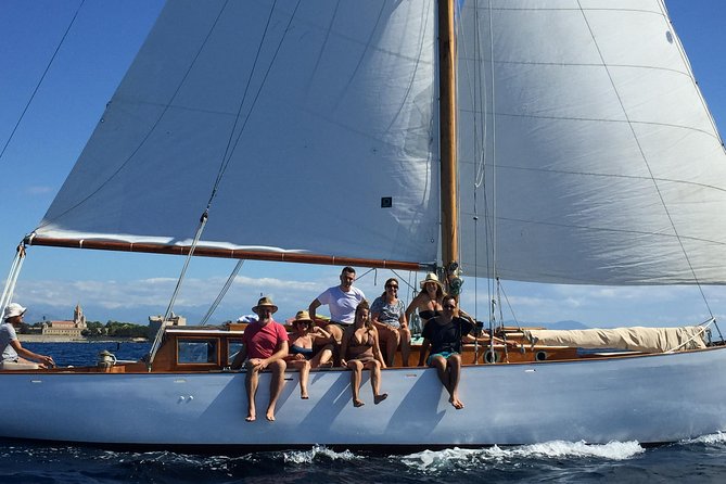 Classic Yacht Sailing in Cannes - Île Sainte-Marguerite: the best place for water time