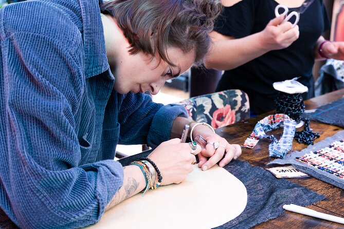 Craft a Unique Parisian luxury bag - Arriving at the Rue de Turbigo atelier
