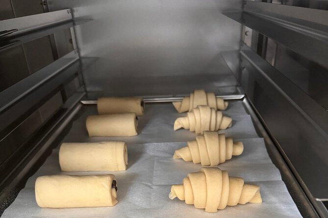 Croissant Baking Class, Mastering the Art with a Pastry Chef - What Happens While the Pastries Bake