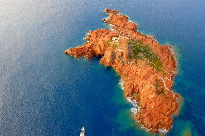 Departure from Fréjus: Estérel, Calanques and red rocks - Key points to know before you book