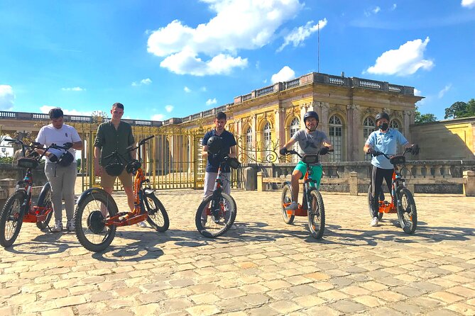 Discover Versailles on electric 2-wheelers (Yes to PRM) - Forest paths and the Grand Canal