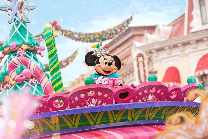 Disneyland® Paris 1 Day with Round-Trip Train Tickets from Paris - Disneyland Park: the classic first choice