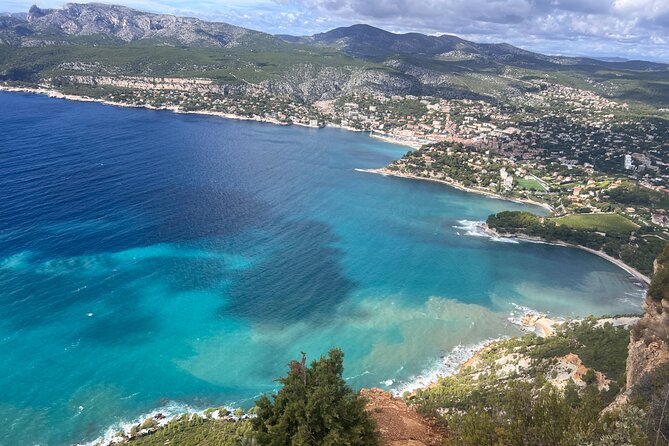 Drive by cabriolet from Marseille cruise port to cassis - The Calanques National Park from the Road