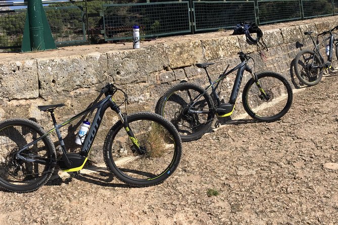 E-Bike tour of Sainte Victoire Mountain, Aix-en-Provence - Why this is different from an Aix city bike tour