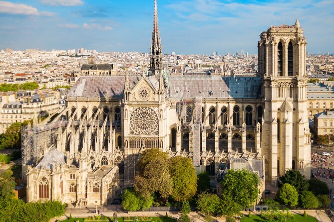 Early Access Paris Notre Dame Cathedral Walking Tour - The flower market and Palais de Justice