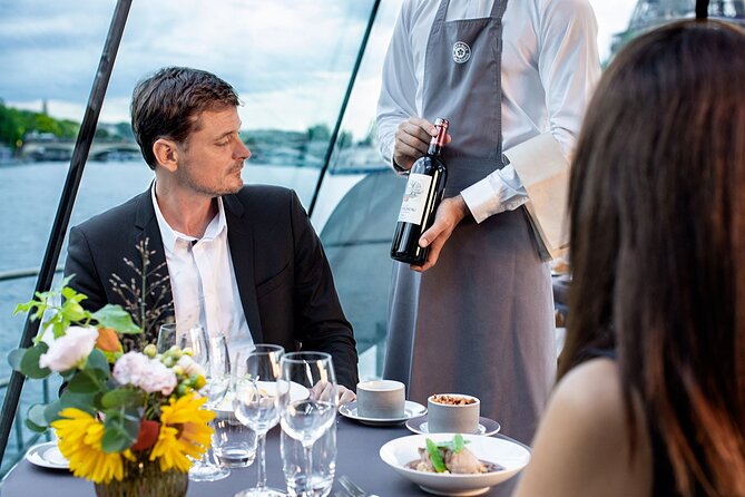 Early evening Dinner Cruise with drinks by Bateaux Parisiens - Place de la Concorde and the Grand Palais