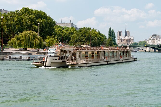 Eiffel Tower Access to 2nd Floor with Summit Option, Seine Cruise - What the summit option is really worth