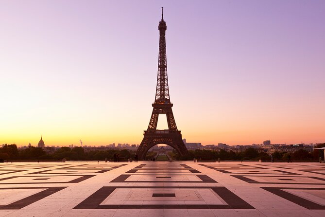 Eiffel Tower Access to the 2nd Floor by Lift with Summit Option - Key points to know before booking