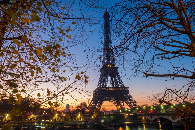 Eiffel Tower Guided Tour by Stairs with Optional Summit by Lift - Security and ticket lines are the tour’s weak point
