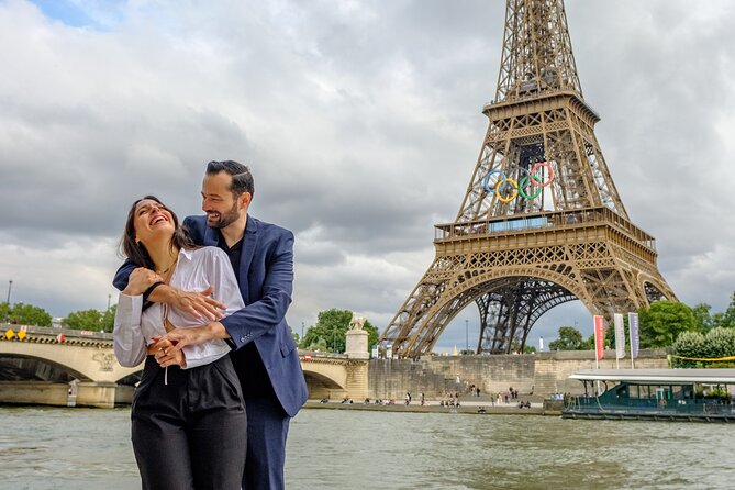 Eiffel Tower Photoshoot - A Good Fit for Families, Couples, and Solo Portraits