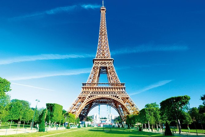 Eiffel Tower Pre Booked Ticket by Lift with Summit Options - The short walk and security entrance