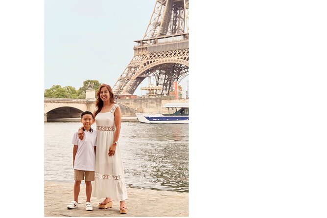 Eiffel Tower Private Photo Shoot - Three or four Eiffel Tower viewpoints on foot
