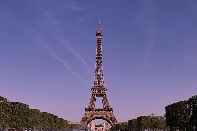 Eiffel Tower Reserved Access Summit or 2nd Floor Guided by Lift - Why a guide can be worth the extra cost