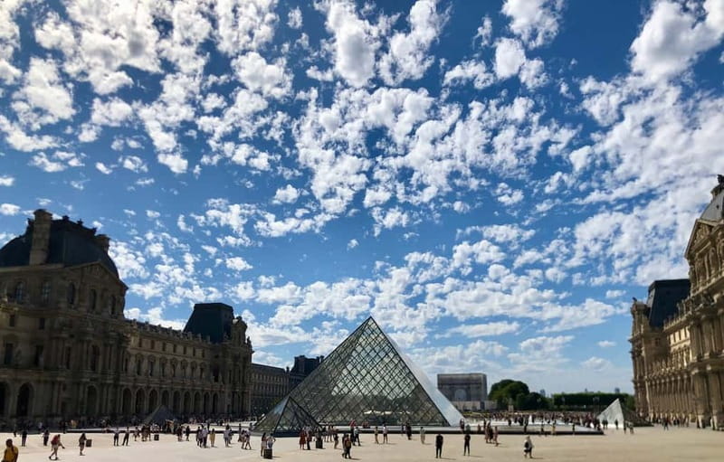 Emily inspired walking tour - What Nadine adds to the experience