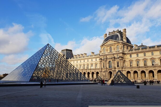 Entry ticket for the Louvre Museum in Paris - The Louvre galleries: plan your energy