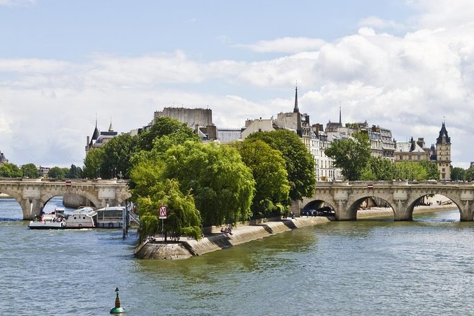 Escape game on the Île de la Cité - Sainte-Chapelle and the price of separate admission