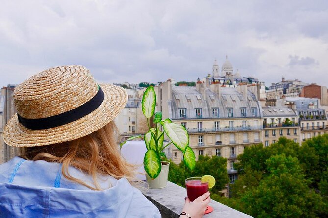 ESSENTIAL MONTMARTRE Walking Tour: the essential highlights+MORE! - Place du Tertre and Montmartre’s public art