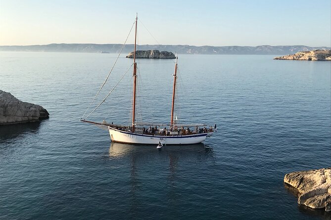 Evening cruise at sunset - Leaving Marseille at 7 p.m.