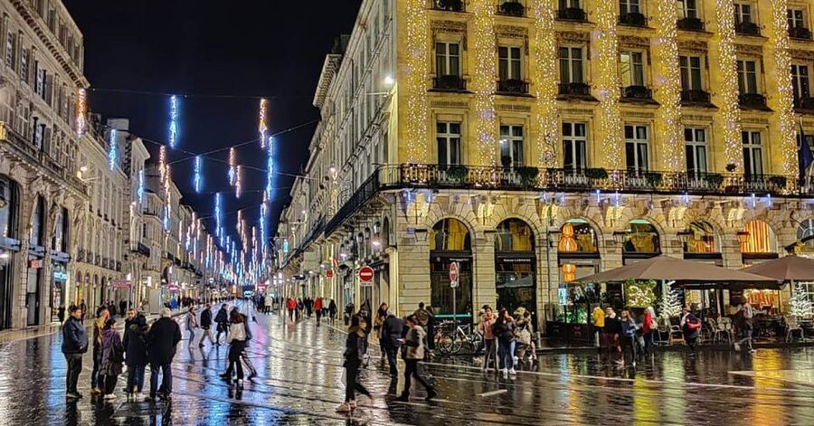 Exclusive! Bordeaux: Nighttime Highlights Walking Tour - Why Bordeaux looks better after sunset