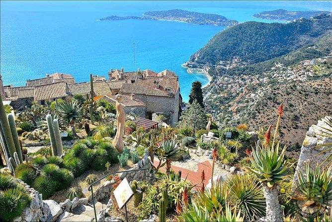 Excursion partagée Eze, Monaco & Monte Carlo from Nice - The Villefranche-sur-Mer viewpoint