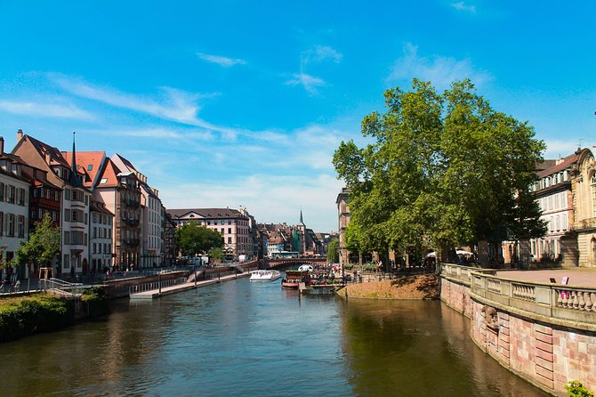Explore Strasbourg in 60 minutes with a Local - Strasbourg Cathedral: Gothic Detail and City Power