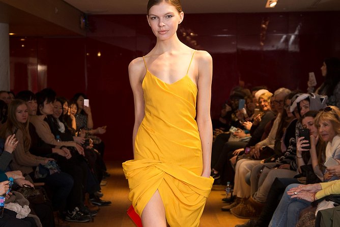 Fashion Show at Galeries Lafayette Paris - Accessibility and practical timing