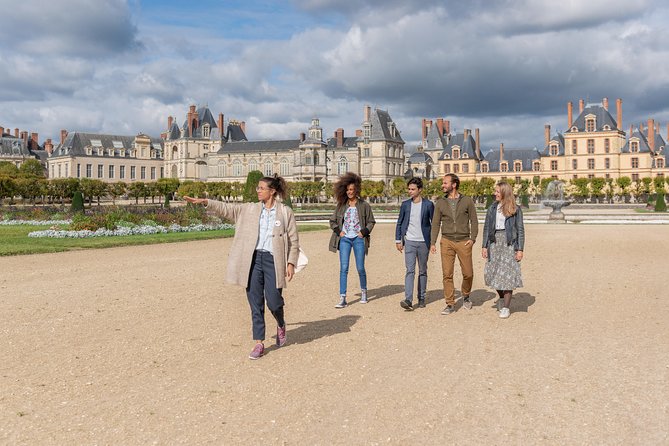 Fontainebleau and Vaux le Vicomte Chateaux Day Trip from Paris - Why These Two Châteaux Work So Well Together