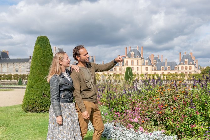 Fontainebleau and Vaux le Vicomte Chateaux Day Trip from Paris - Fontainebleau: Seven Centuries of Royal Rooms