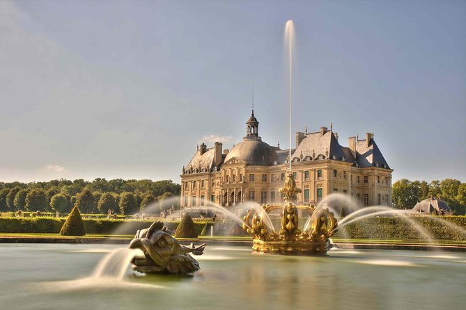 Fontainebleau and Vaux le Vicomte Chateaux Day Trip from Paris - The Main Catch: You Are on Your Own