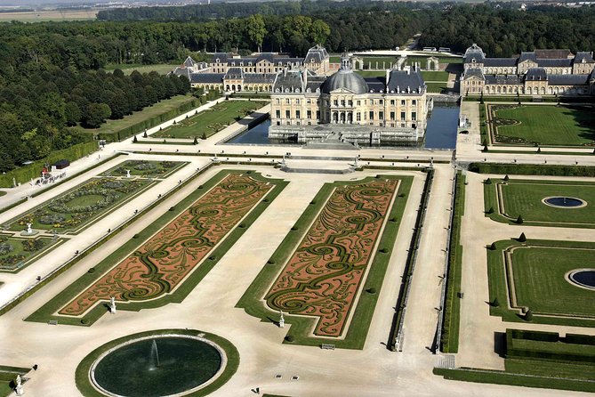 Fontainebleau and Vaux le Vicomte Chateaux Day Trip from Paris - What Makes the Price Worth It
