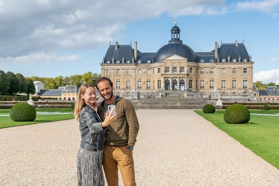 Fontainebleau & Vaux-le-Vicomte Châteaux Day Tour from Paris - The morning at Vaux-le-Vicomte