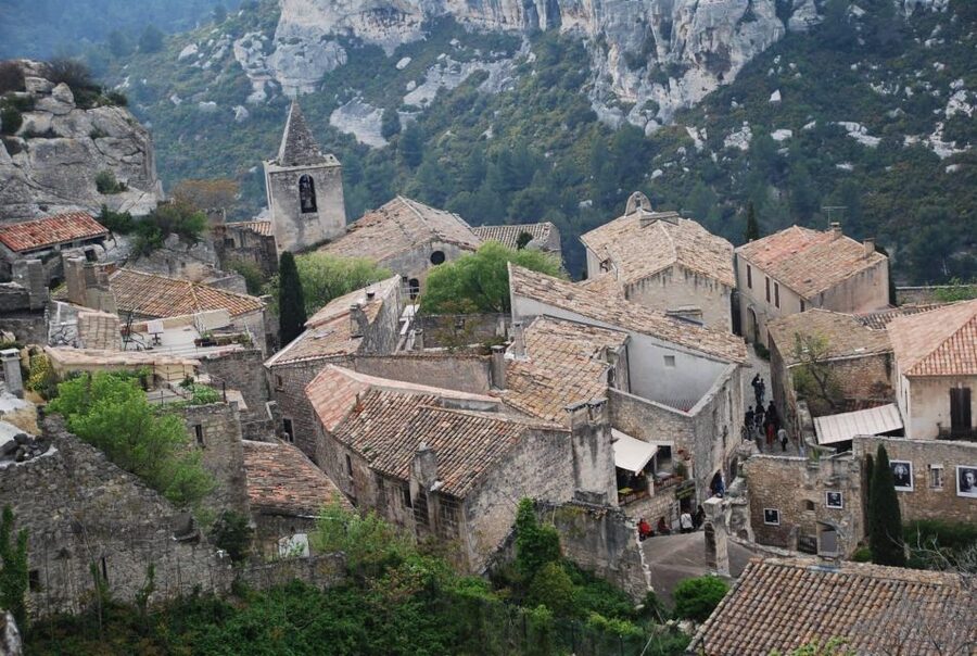 From Aix-en-Provence: Arles, Les Baux, & Saint-Rémy Full-Day - Saint-Rémy: market streets and Van Gogh’s hospital