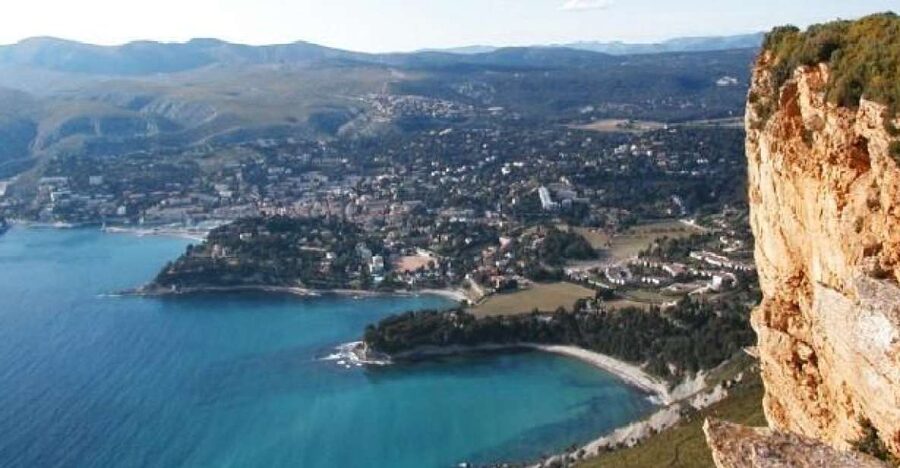 From Aix-en-Provence: Cassis Tour with Cap Canaille Stop - The drive from Aix takes about 50 minutes