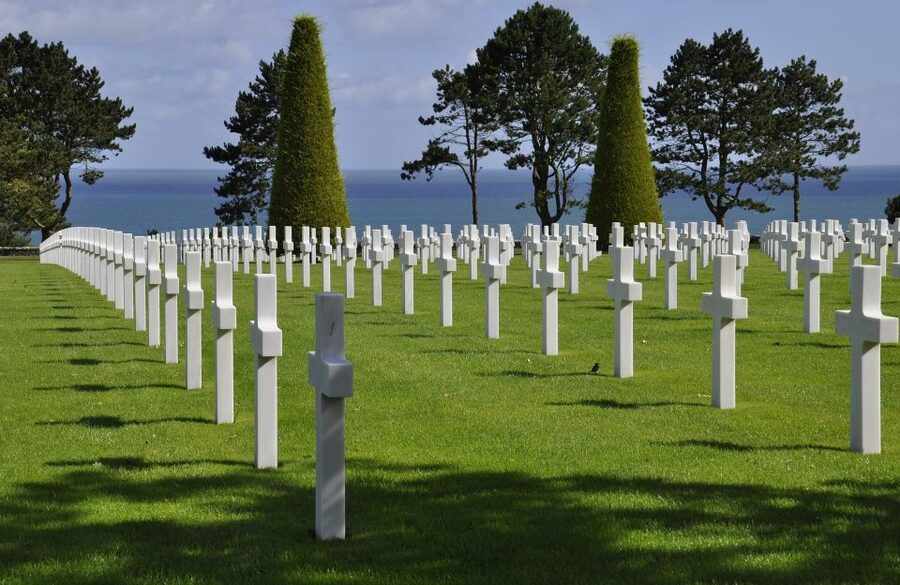 From Bayeux: American D-Day Sites in Normandy Full-Day Tour - Omaha Beach and the hardest landing