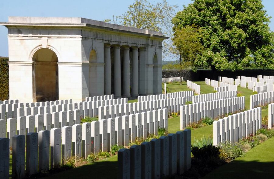 From Bayeux: American D-Day Sites in Normandy Half-Day Tour - Leaving Bayeux in a Mercedes minivan