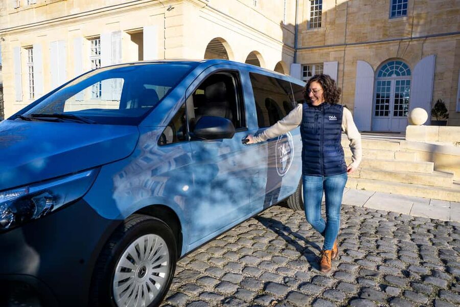 From Bordeaux: St-Emilion Day Tour with Tastings and Lunch - Second château: appellation lessons and two wines