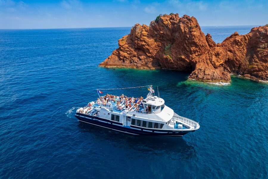 From Mandelieu: Corniche d'Or Sightseeing Cruise with Guide - The Corniche d’Or From the Water