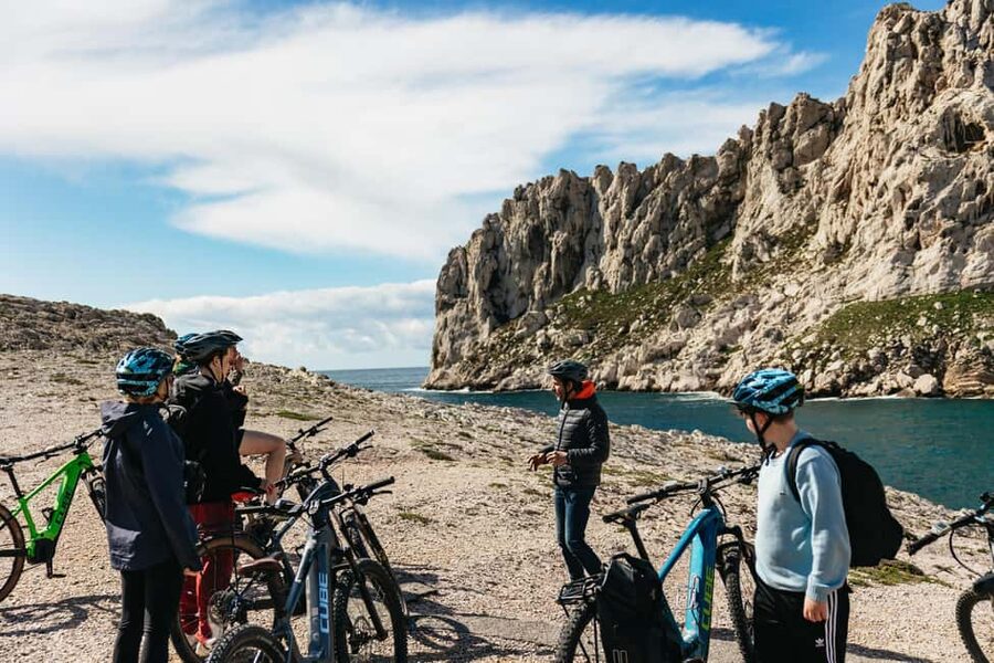 From Marseille: Guided E-Bike Tour to Calanque de Sormiou - Getting set up with the electric mountain bike