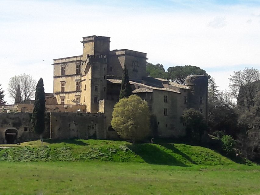 From Marseille: Luberon Market & Villages Full-Day Tour - Roussillon, where color comes from the earth