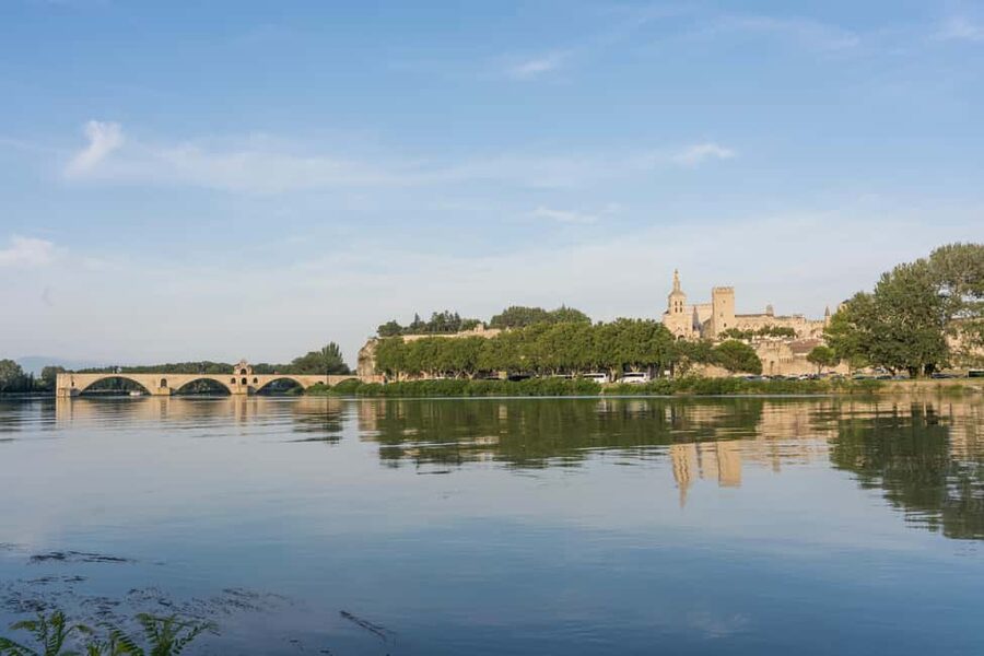 From Marseille: Provence Sightseeing Tour and Wine Tasting - Should you book this Provence day trip?