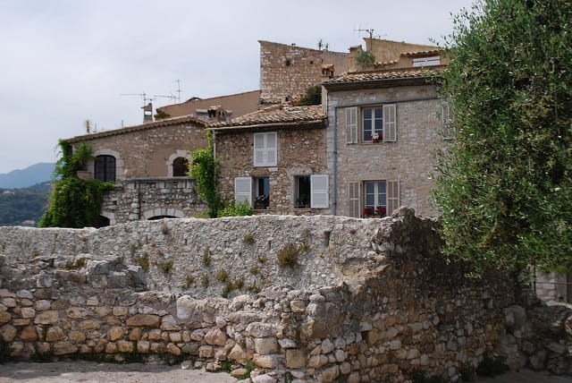 From Nice: Cannes, Antibes & Saint-Paul-de-Vence Tour - Who should choose this tour?