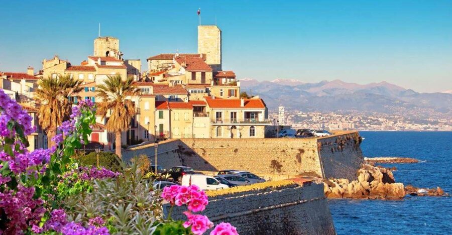 From Nice: Cannes, Antibes & St Paul de Vence Half-Day Tour - Cannes and the Croisette: a fast taste of glamour