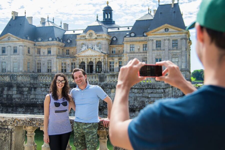 From Paris: Chateau de Fontainebleau & Vaux-Le-Vicomte Tour - Fontainebleau: seven centuries inside one palace