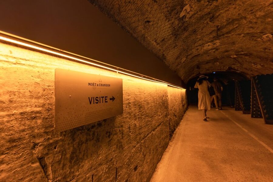 From Paris: Day Trip to Champagne with 8 Tastings & Lunch - Key points at a glance