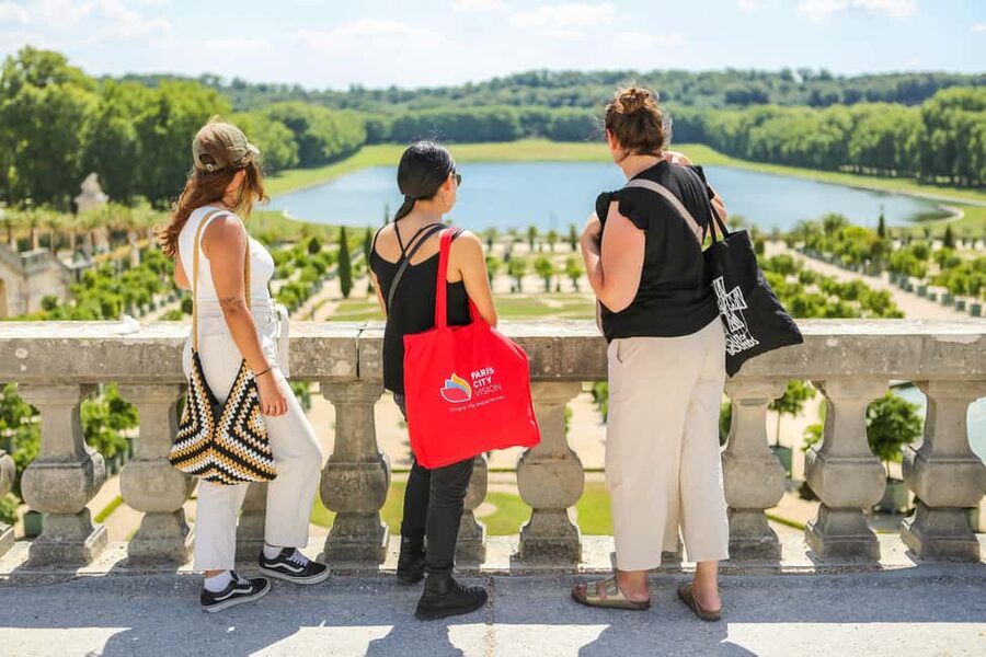 From Paris: Day Trip to Giverny & Versailles with Lunch - Key points to know before booking